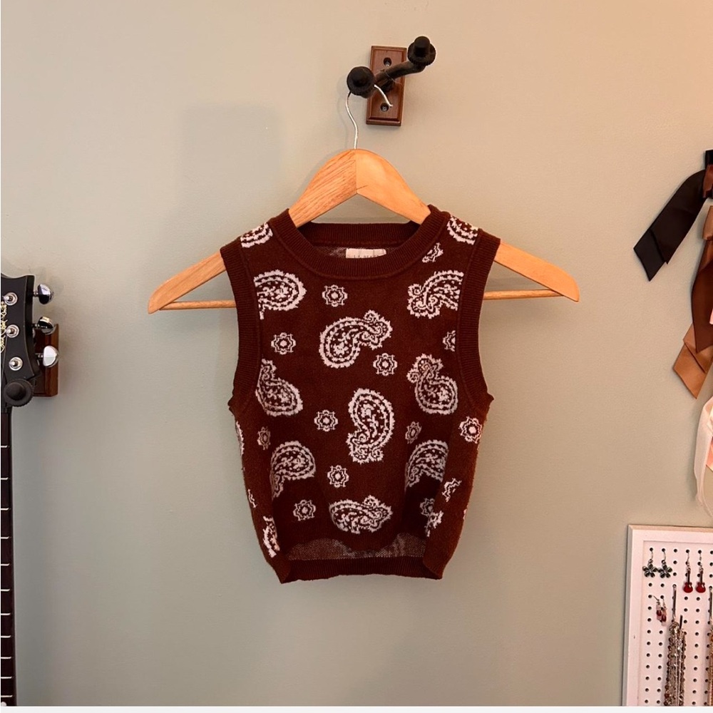 Brown Paisley Knit Tank Top
